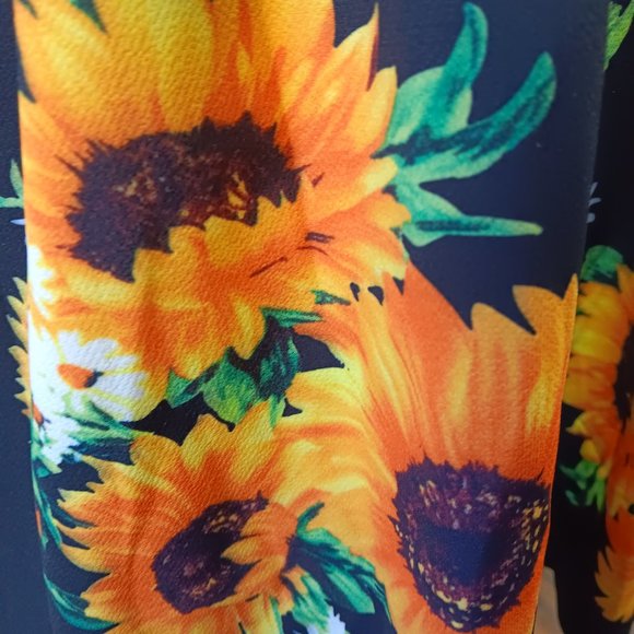 NWOT Mini Off-the-Shoulder Dress Attached Sleeves Size XL - Picture 2 of 3